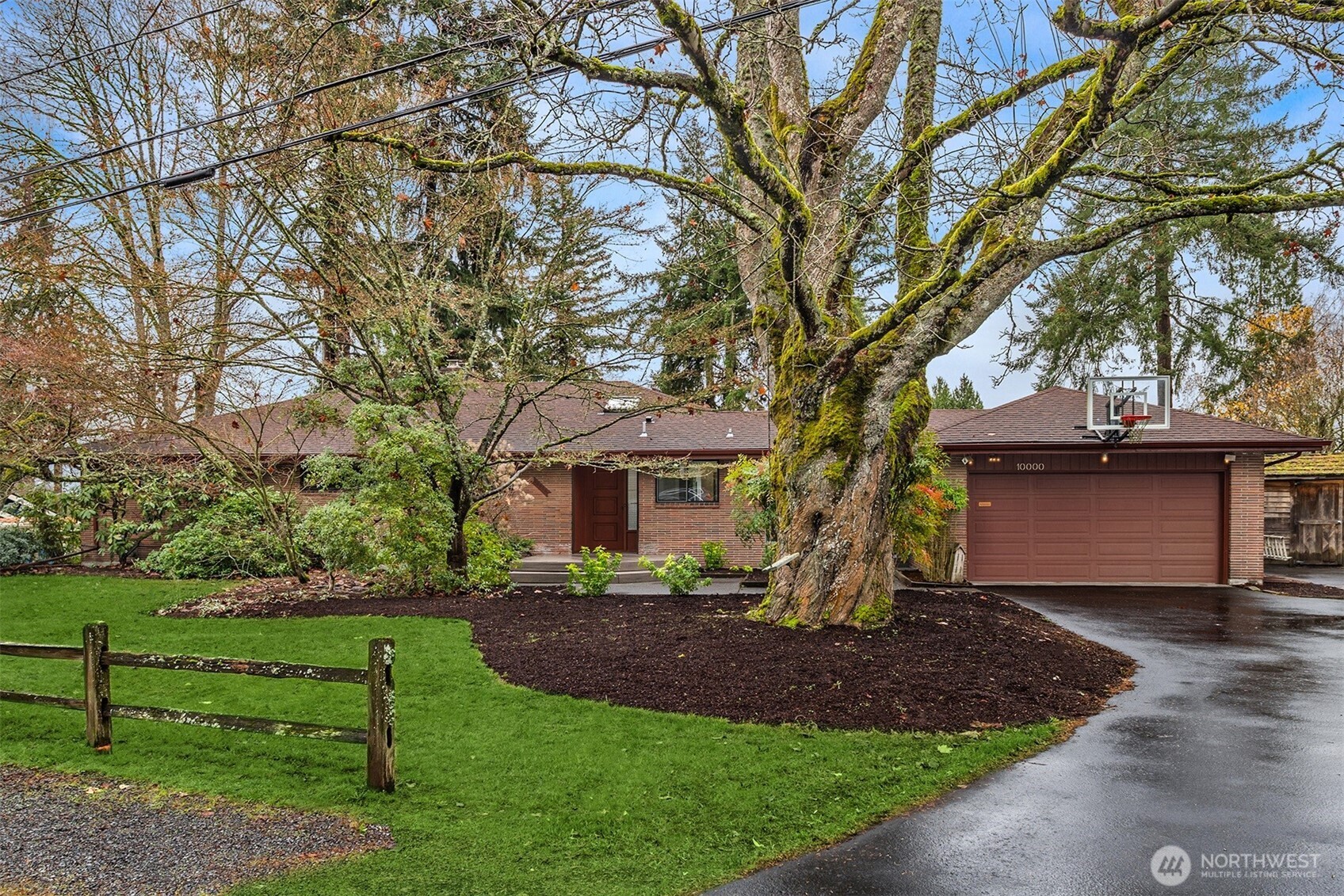 10000 48th Avenue NE Seattle WA 98125