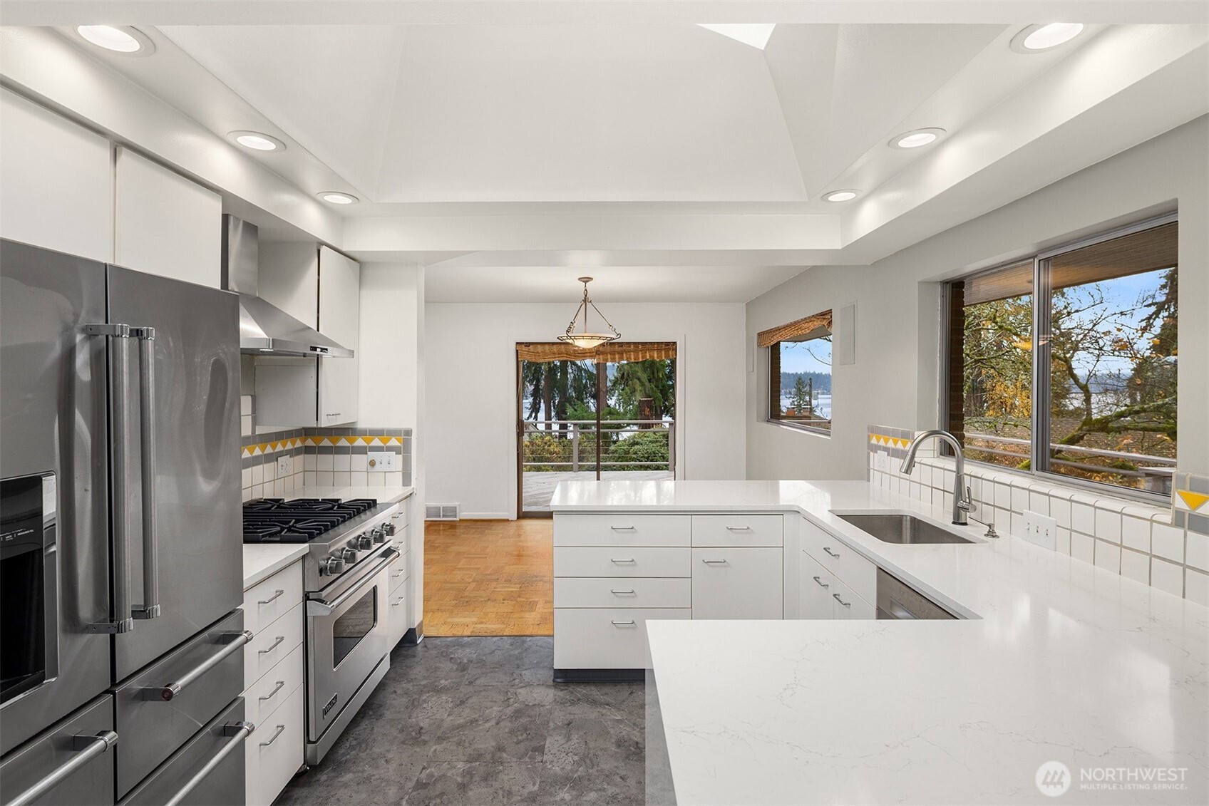 10000 48th Avenue NE Seattle WA 98125