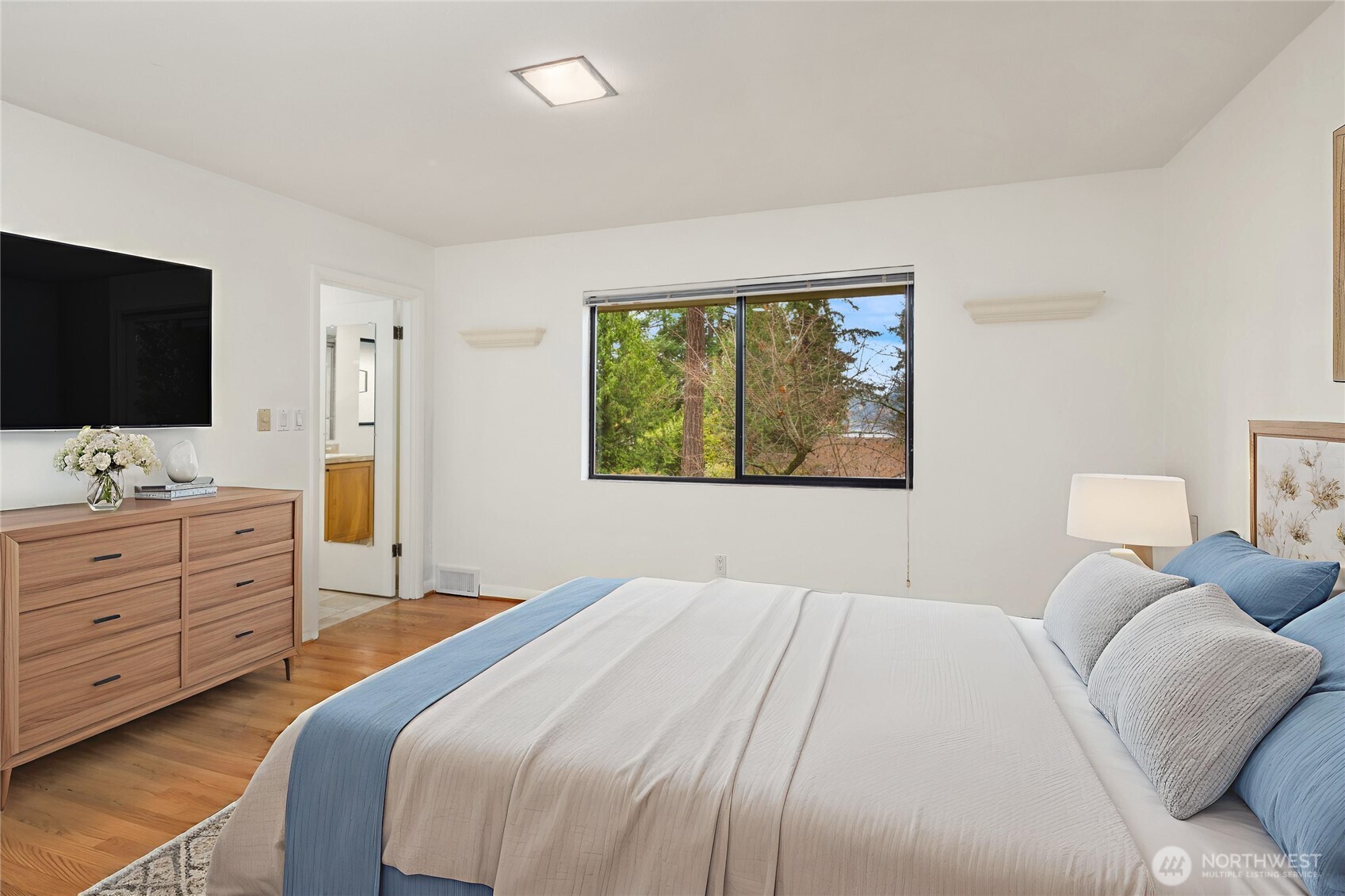 10000 48th Avenue NE Seattle WA 98125