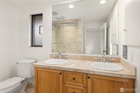 10000 48th Avenue NE Seattle WA 98125