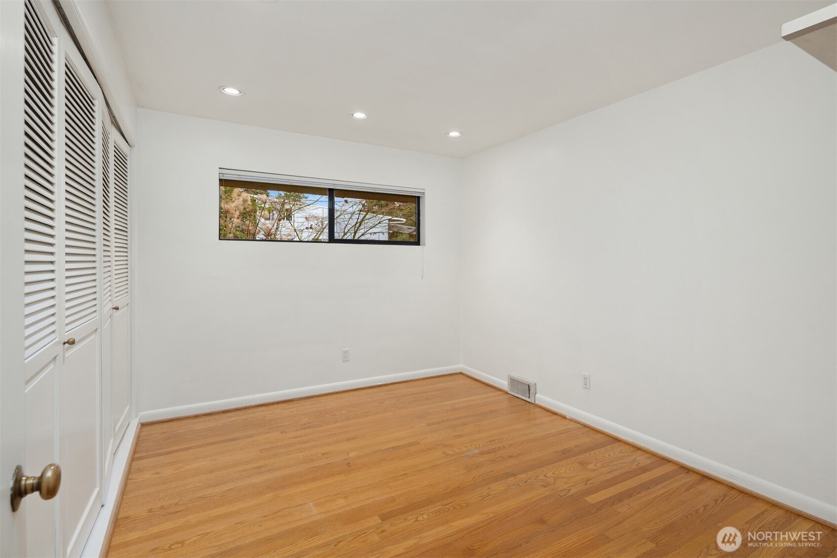 10000 48th Avenue NE Seattle WA 98125