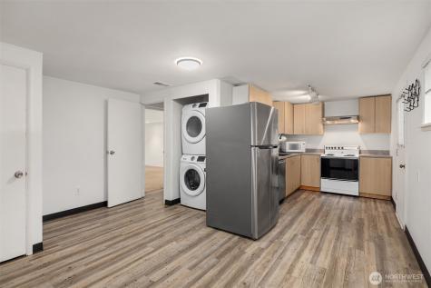 10000 48th Avenue NE Seattle WA 98125