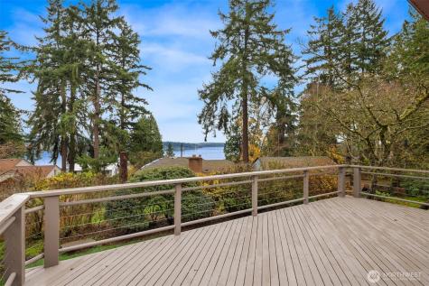 10000 48th Avenue NE Seattle WA 98125