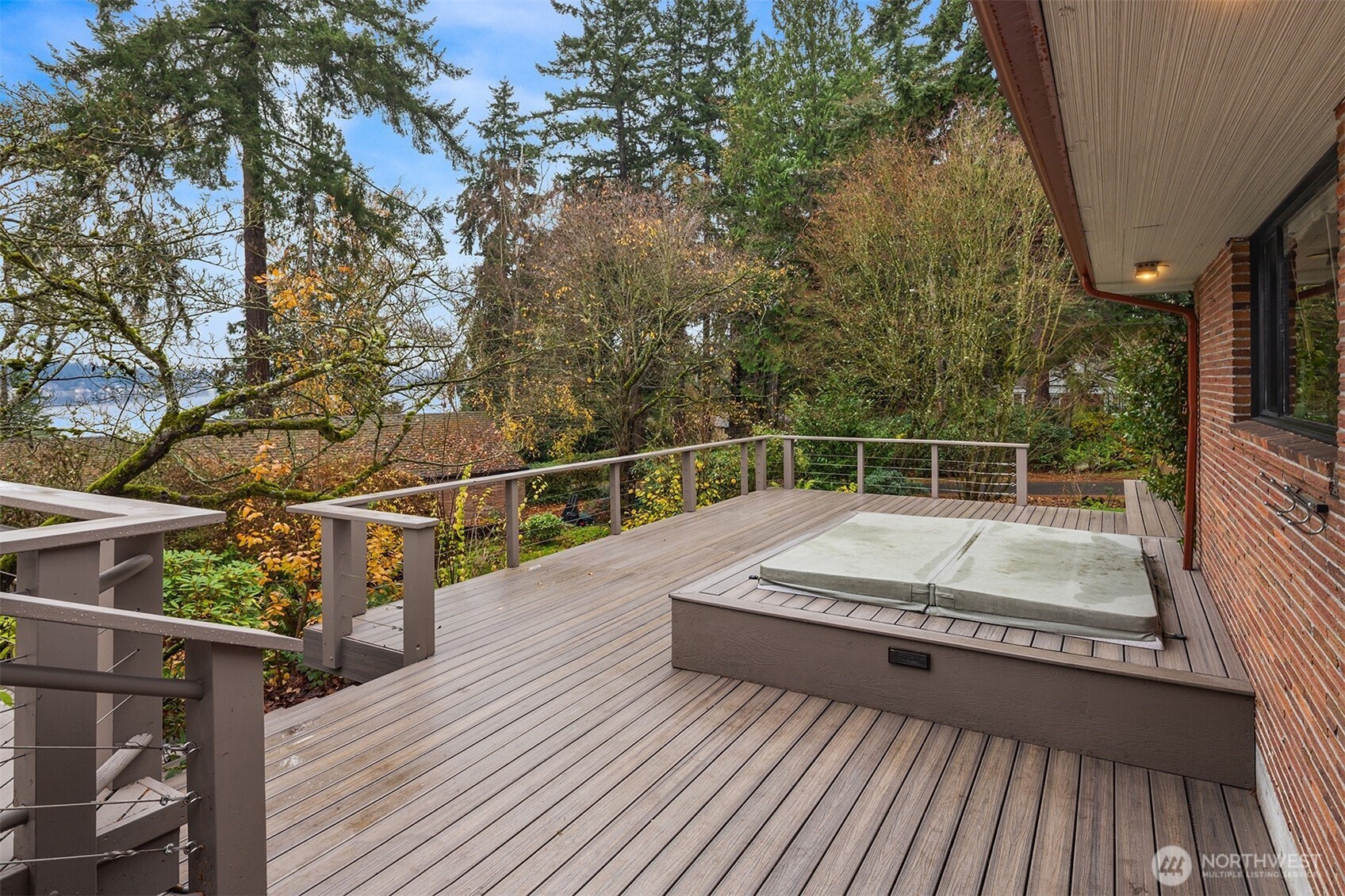 10000 48th Avenue NE Seattle WA 98125