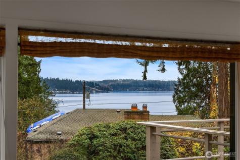 10000 48th Avenue NE Seattle WA 98125