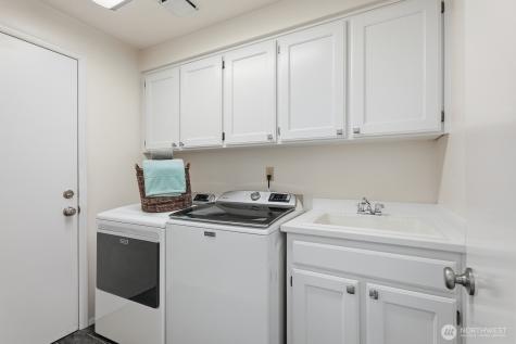 2001 Mill Pointe Drive SE Mill Creek WA 98012