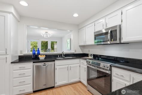 2001 Mill Pointe Drive SE Mill Creek WA 98012