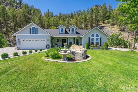 62 Golf Course Drive Pateros WA 98846