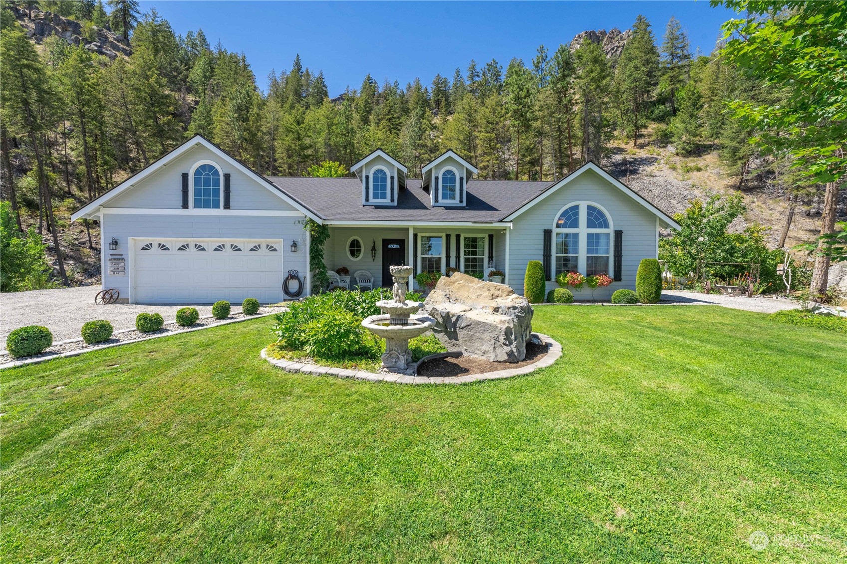 62 Golf Course Drive Pateros WA 98846