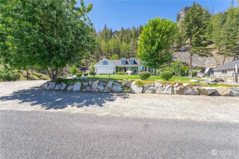 62 Golf Course Drive Pateros WA 98846