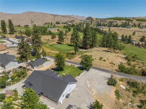 62 Golf Course Drive Pateros WA 98846