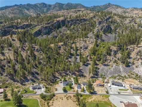 62 Golf Course Drive Pateros WA 98846