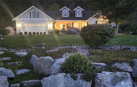 62 Golf Course Drive Pateros WA 98846