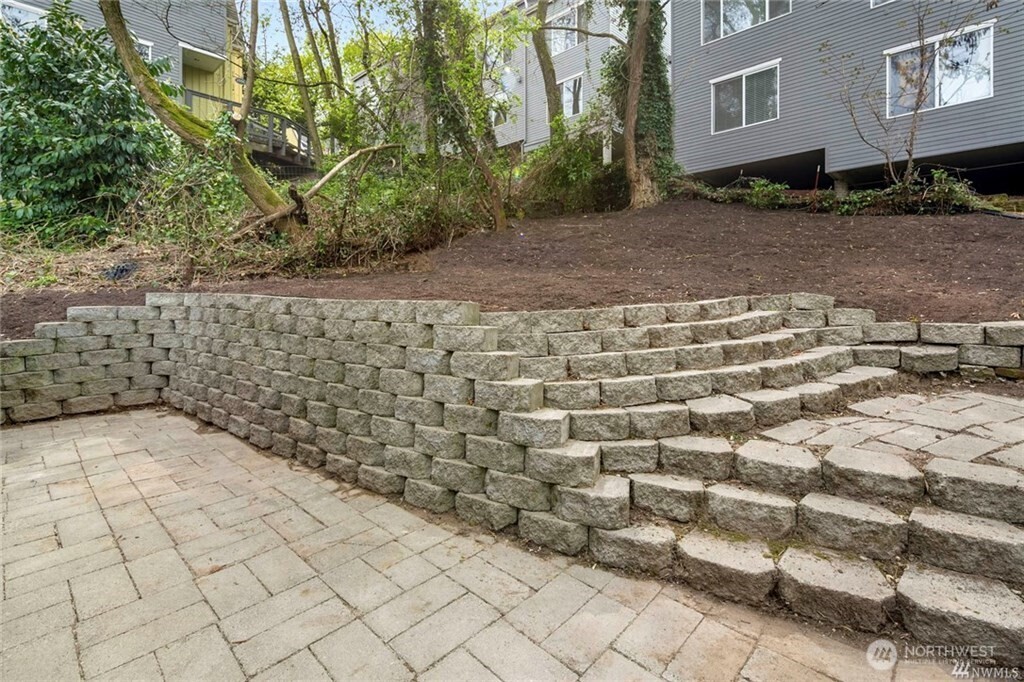 1529 Sturgus Avenue S Seattle WA 98144