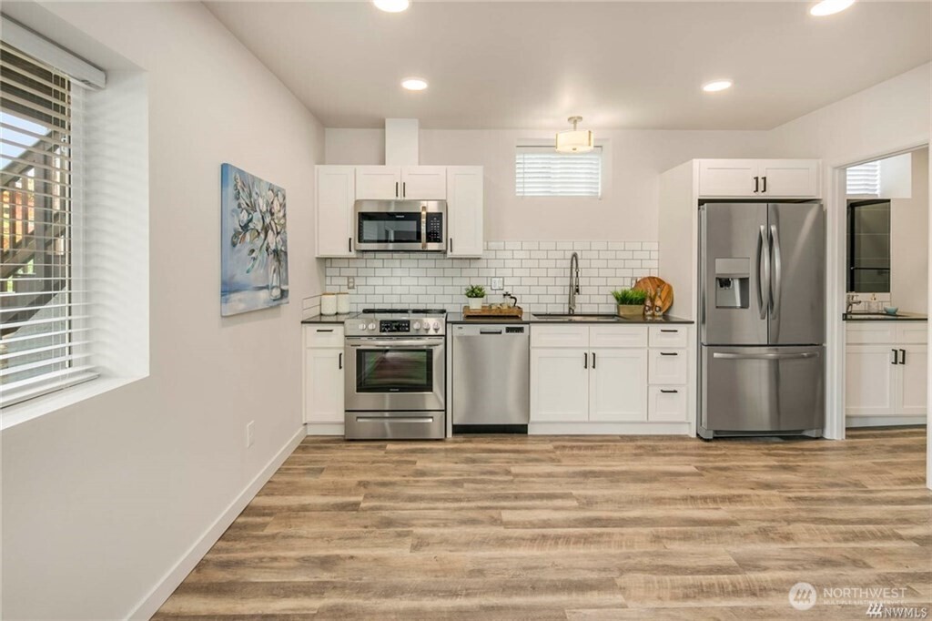 1529 Sturgus Avenue S Seattle WA 98144
