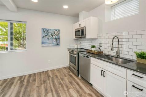 1529 Sturgus Avenue S Seattle WA 98144