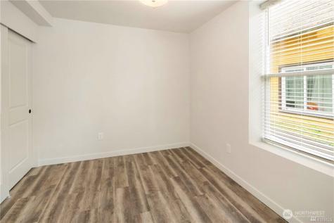 1529 Sturgus Avenue S Seattle WA 98144