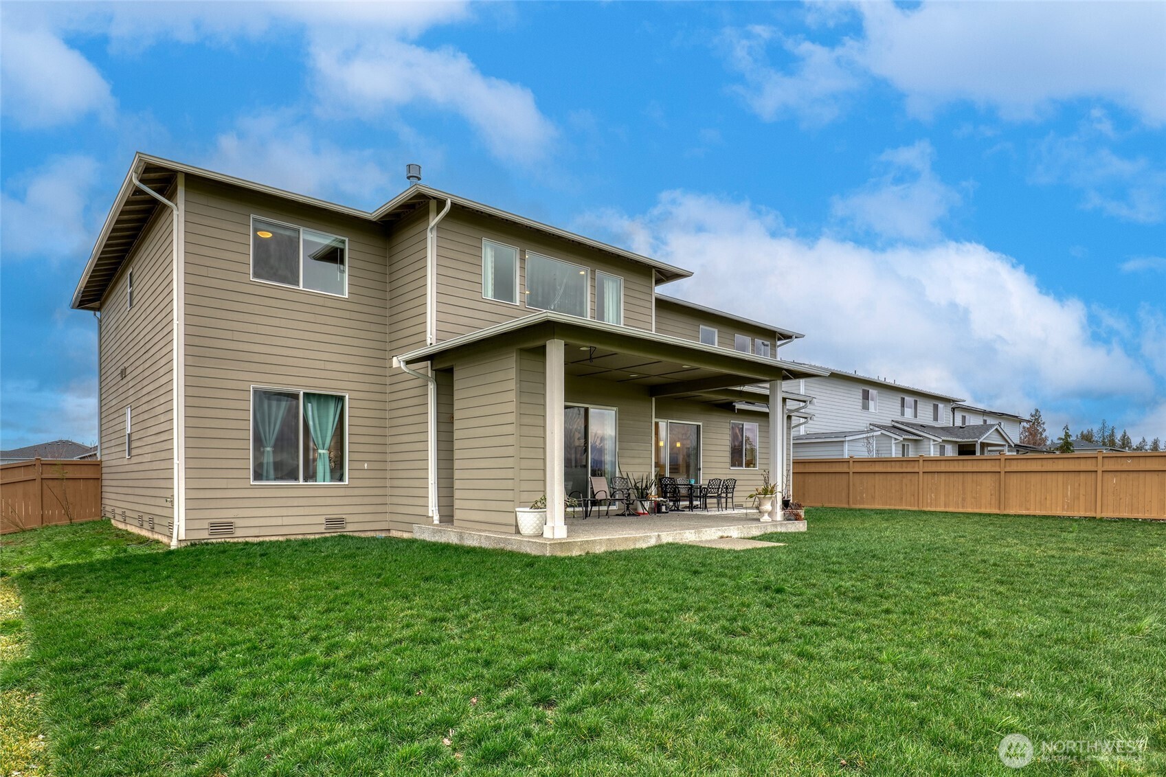 6211 232nd Avenue E Buckley WA 98321