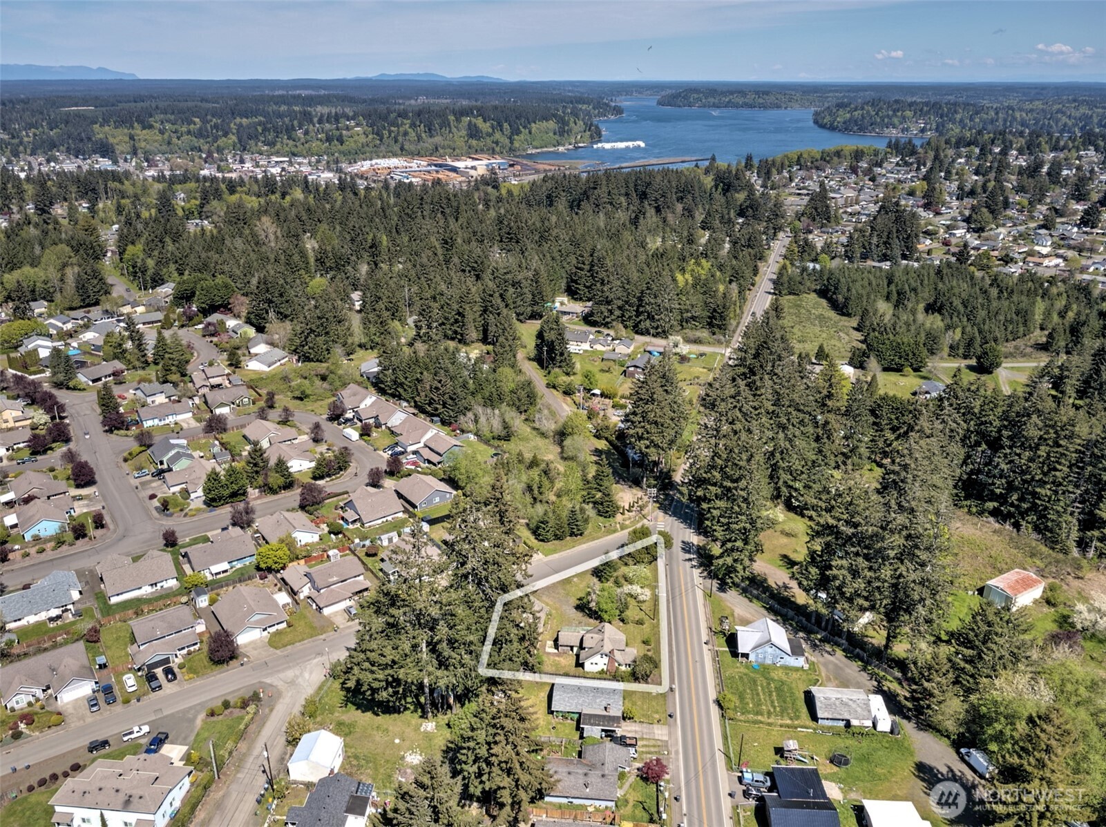 2005 Lake Boulevard Shelton WA 98584