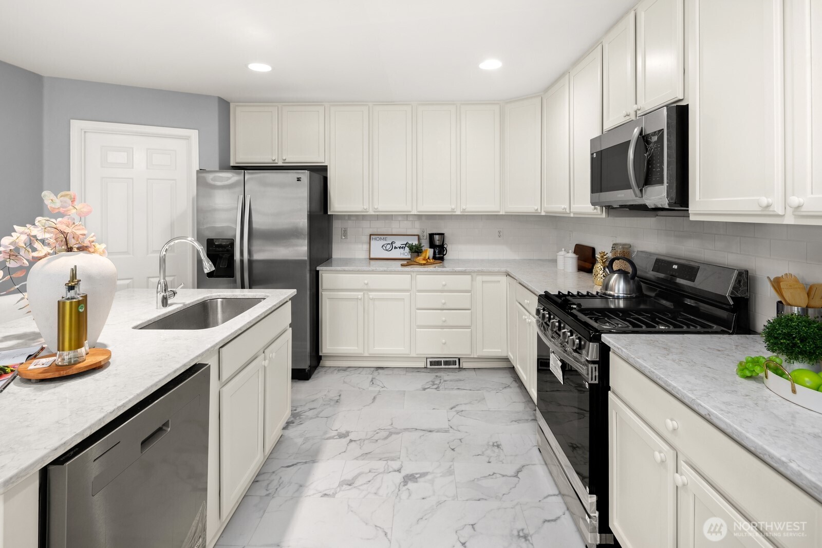 23809 SE 6th Street Sammamish WA 98074