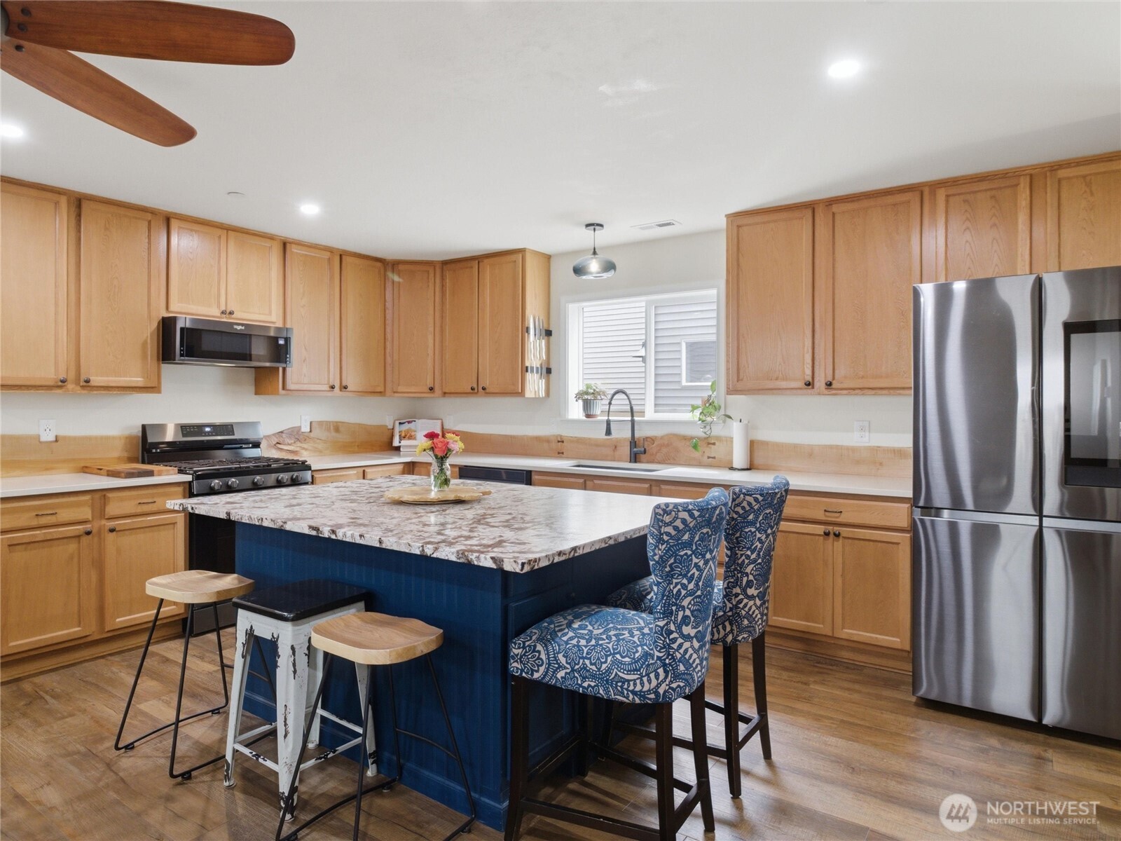 1813 Charles Street Dupont WA 98327