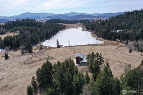 17 Teal Lake Road N Oroville WA 98844