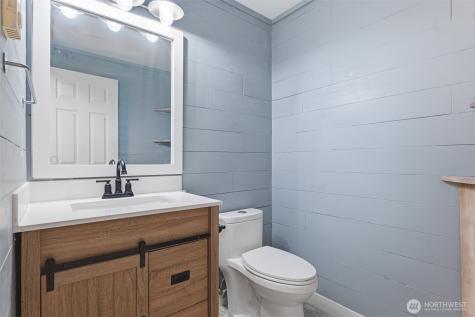 12817 Kapowsin Highlands Drive E Graham WA 98338
