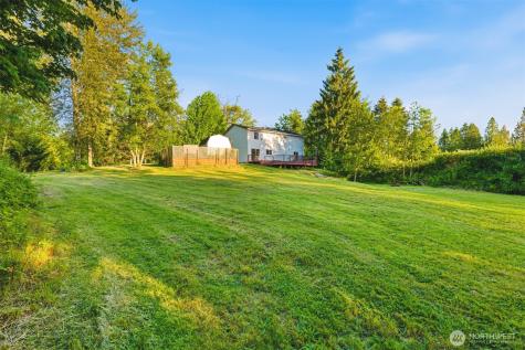 12817 Kapowsin Highlands Drive E Graham WA 98338