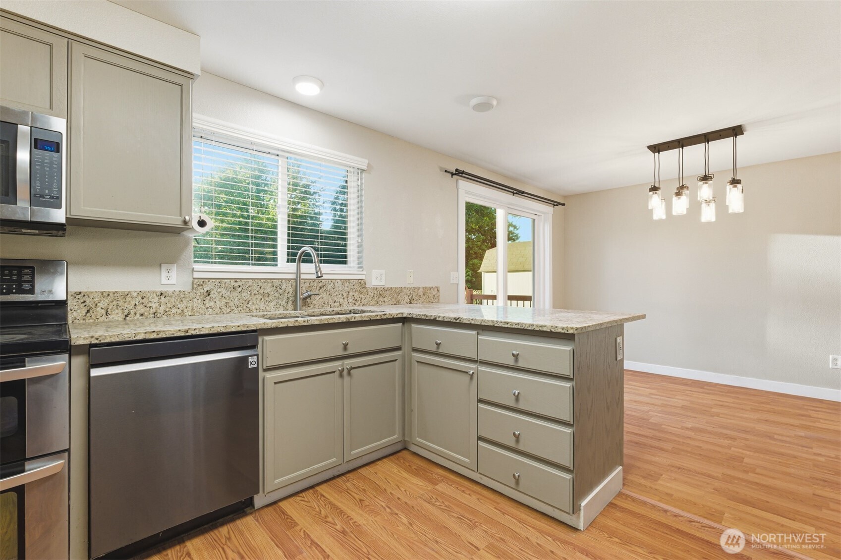 12817 Kapowsin Highlands Drive E Graham WA 98338