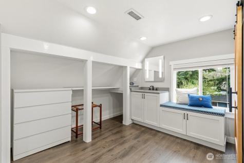 2122 N 128th Street Seattle WA 98133