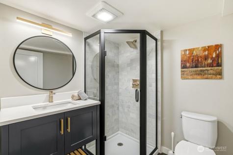 2122 N 128th Street Seattle WA 98133
