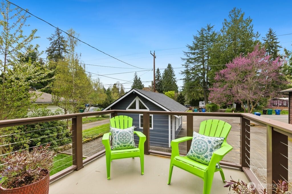 2122 N 128th Street Seattle WA 98133