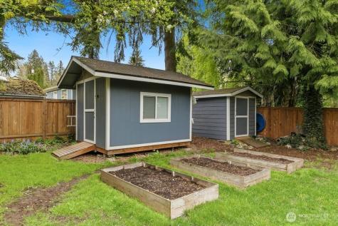 2122 N 128th Street Seattle WA 98133
