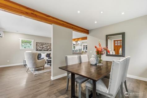 2122 N 128th Street Seattle WA 98133