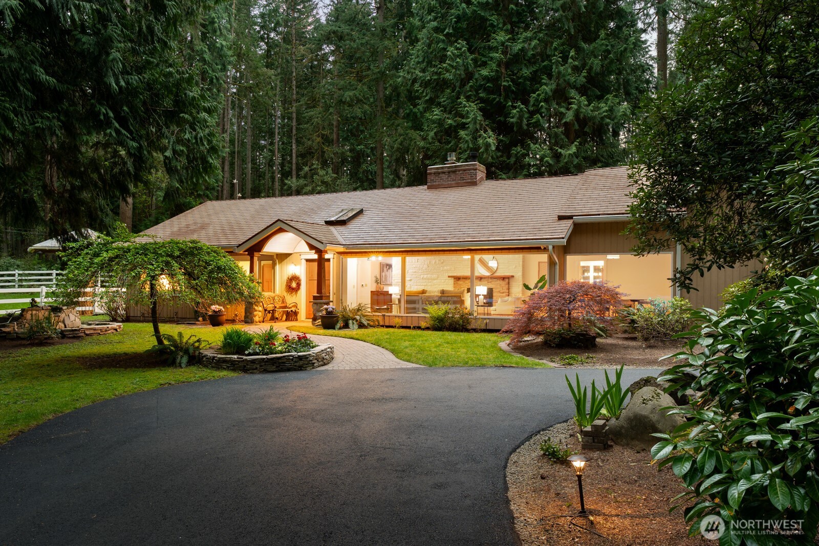 16 Bridlewood Circle Kirkland WA 98033