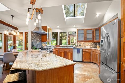 16 Bridlewood Circle Kirkland WA 98033