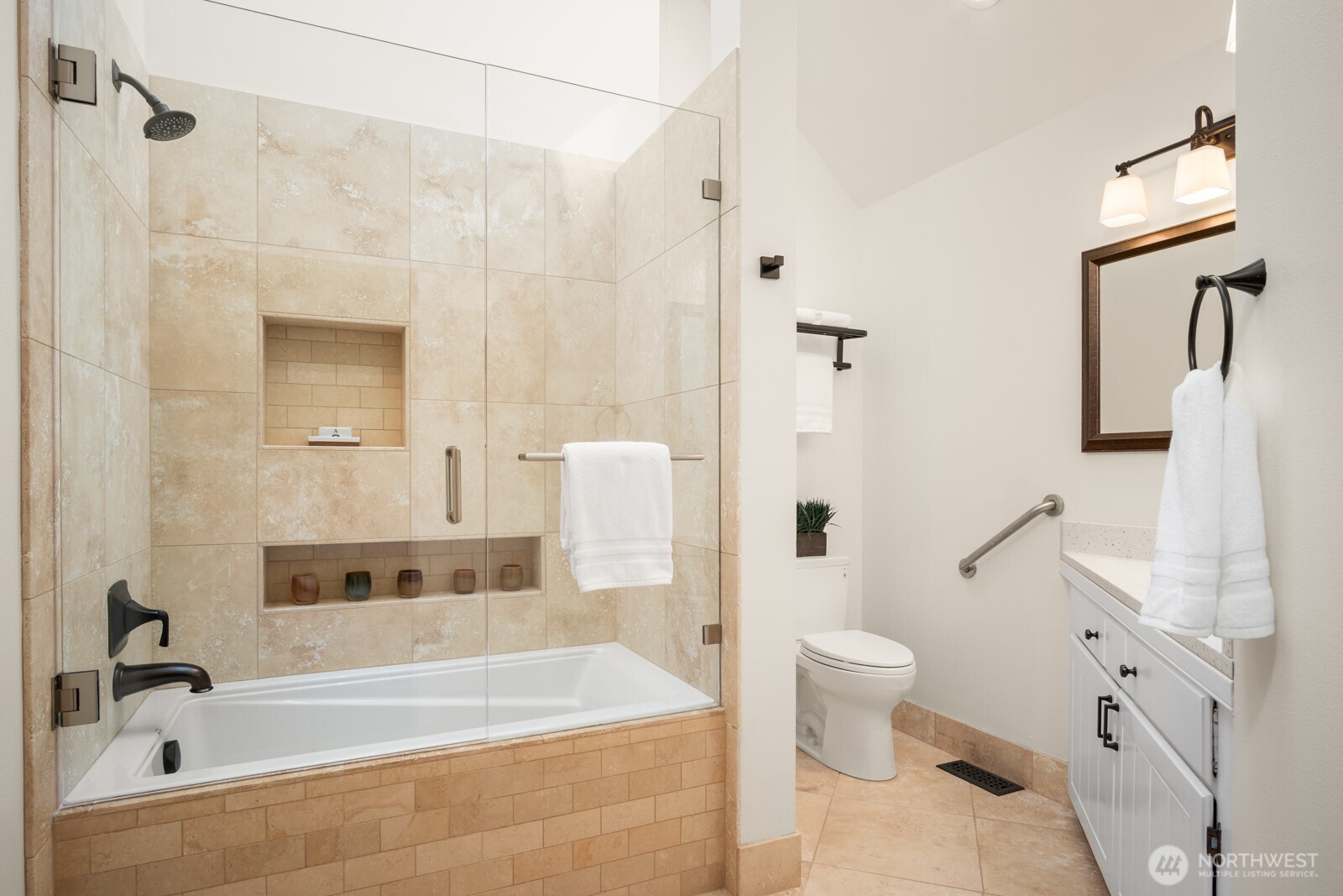 16 Bridlewood Circle Kirkland WA 98033