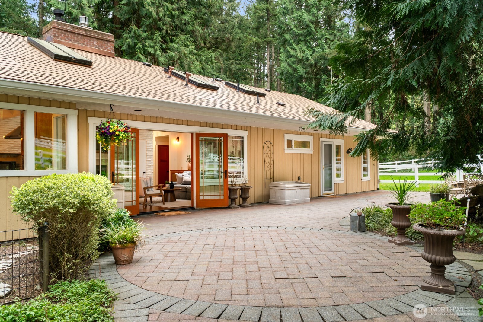 16 Bridlewood Circle Kirkland WA 98033