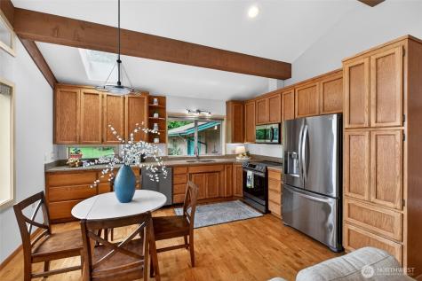 10427 Sunrise Beach Drive NW Gig Harbor WA 98332