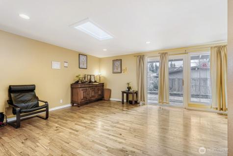 16717 NE 18th Street Bellevue WA 98008