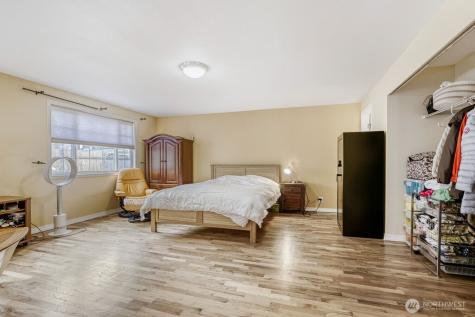 16717 NE 18th Street Bellevue WA 98008