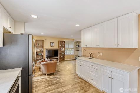 16717 NE 18th Street Bellevue WA 98008