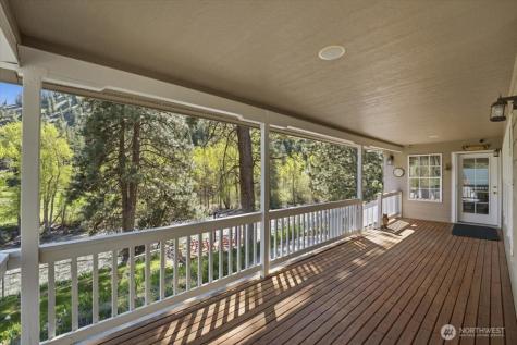 8831 Entiat River Road Entiat WA 98822