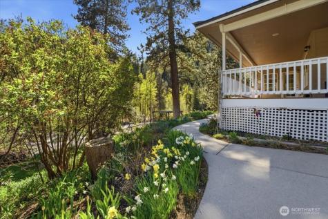 8831 Entiat River Road Entiat WA 98822