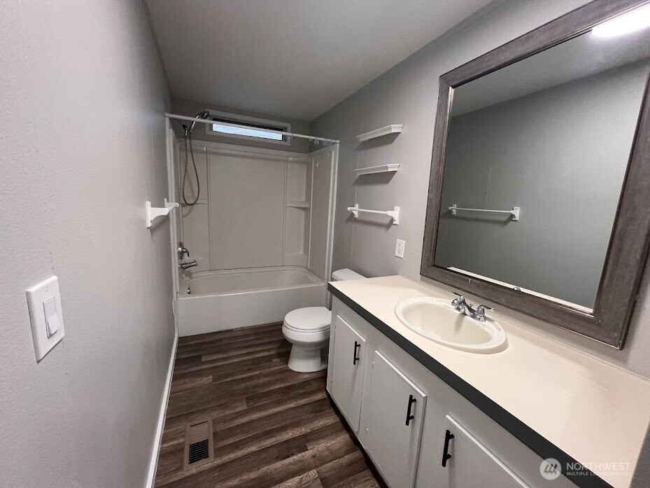 3501 Auburn Way S Auburn WA 98092