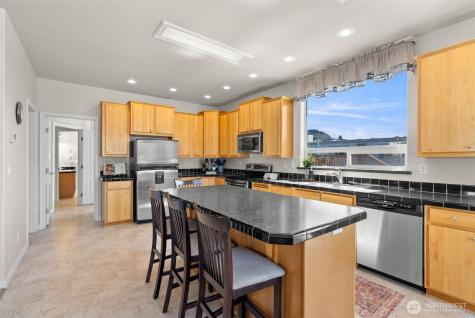 905 Hunter Avenue SW Quincy WA 98848