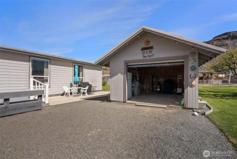 905 Hunter Avenue SW Quincy WA 98848