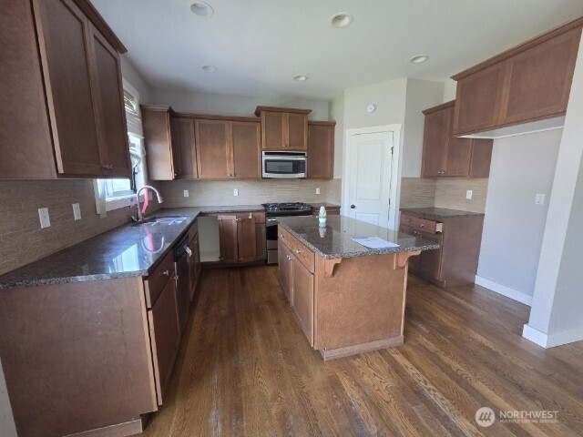 8011 134th Street Ct E Puyallup WA 98373