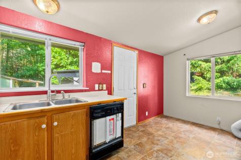 8023 Box Elder Drive SW Olympia WA 98512
