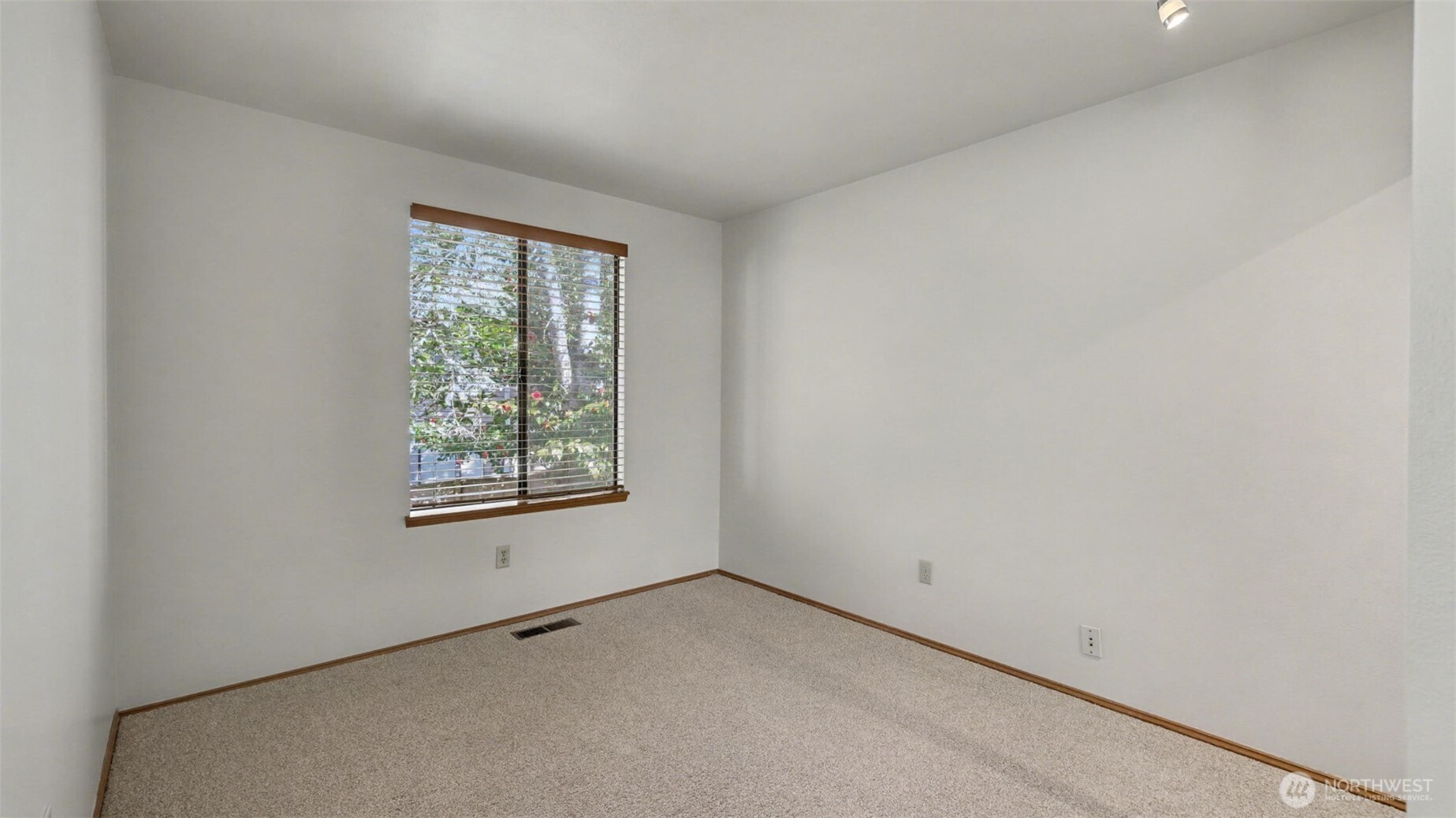 24238 SE 43rd Court Sammamish WA 98029
